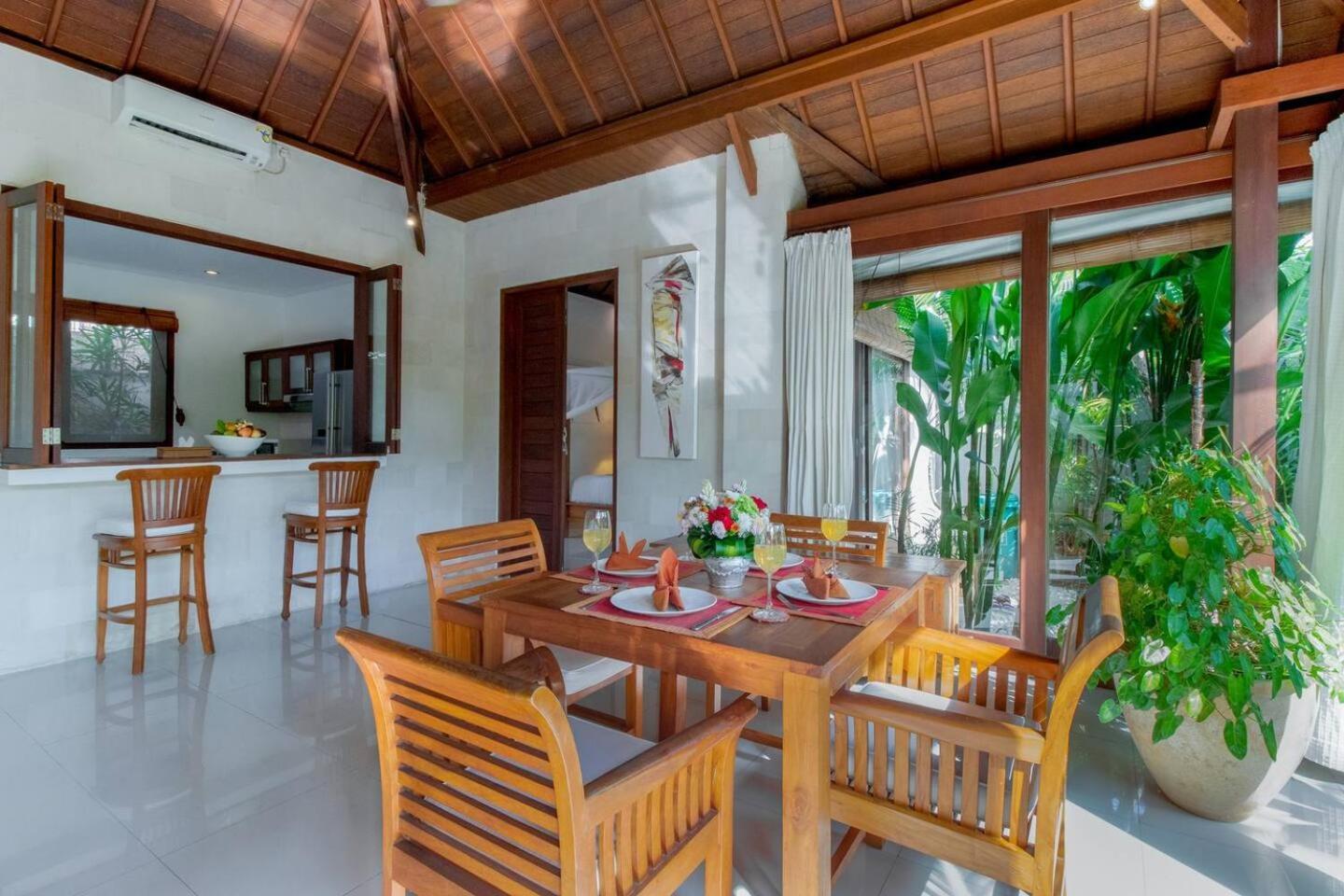 Villa Istana 1 Seminyak Esterno foto