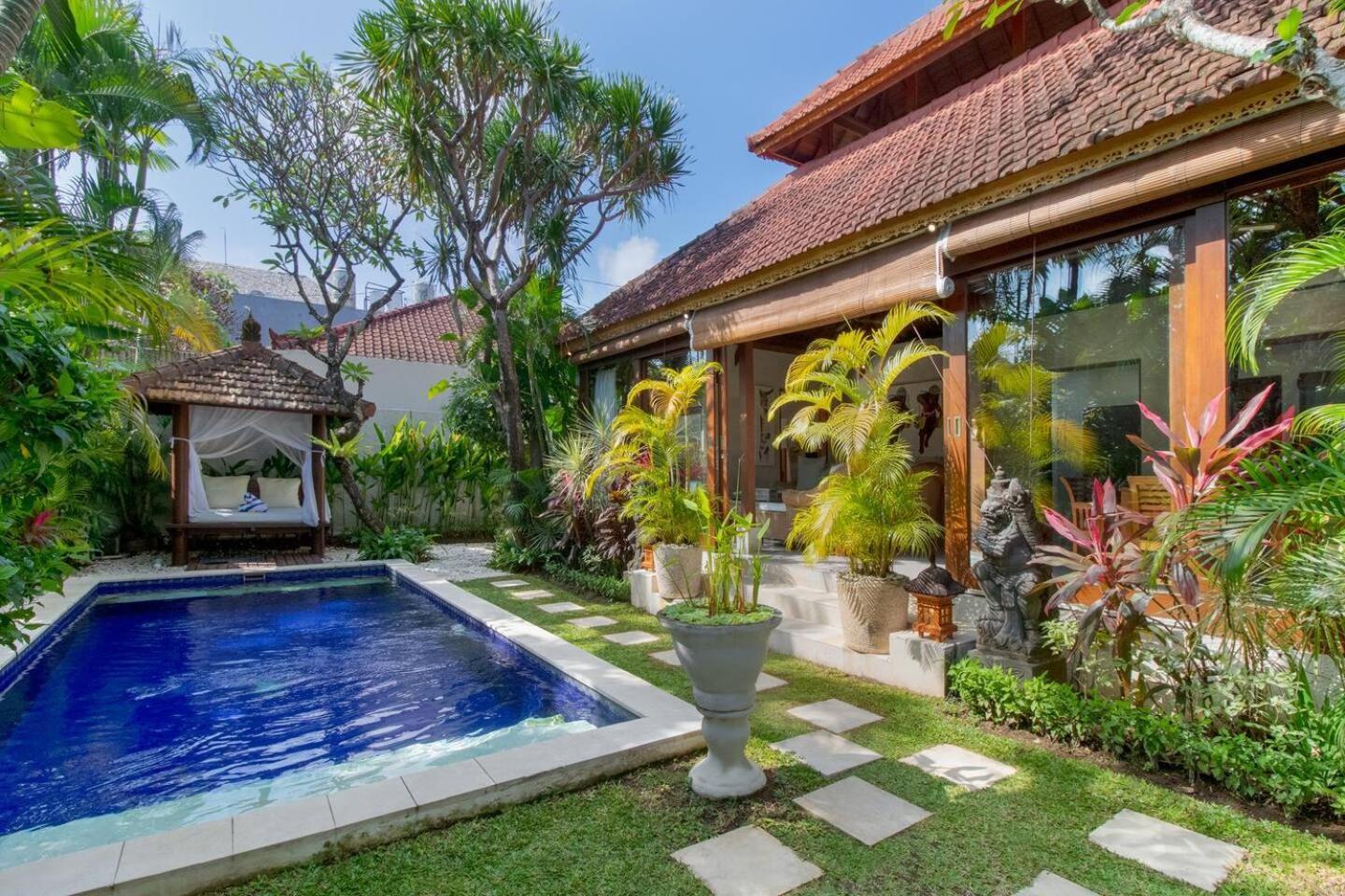 Villa Istana 1 Seminyak Esterno foto